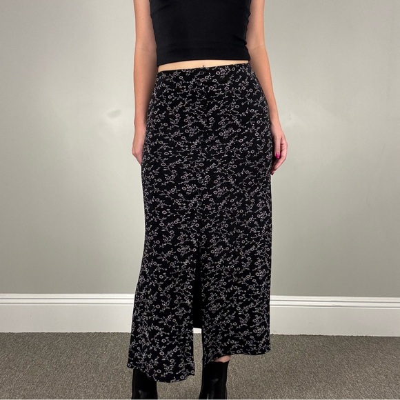 90s floral midi skirt - Picture 3 of 8